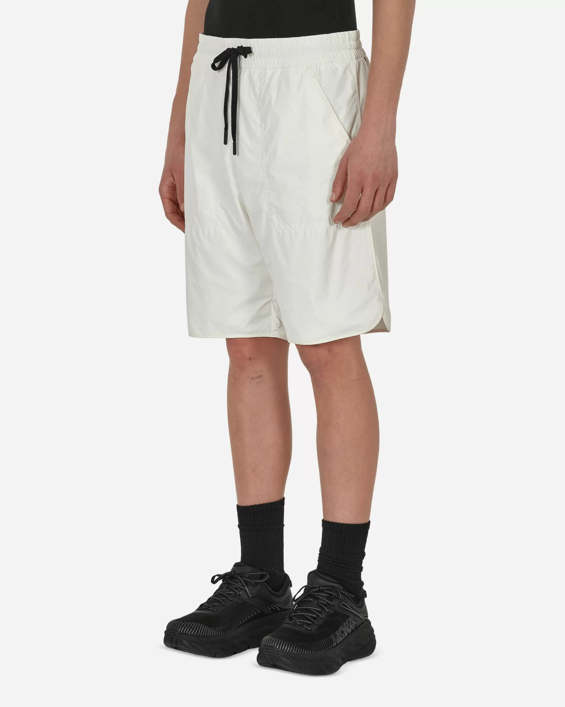 Moncler Grenoble Day-Namic Shorts White New